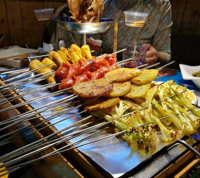 阿拉善左音乐烧烤吧